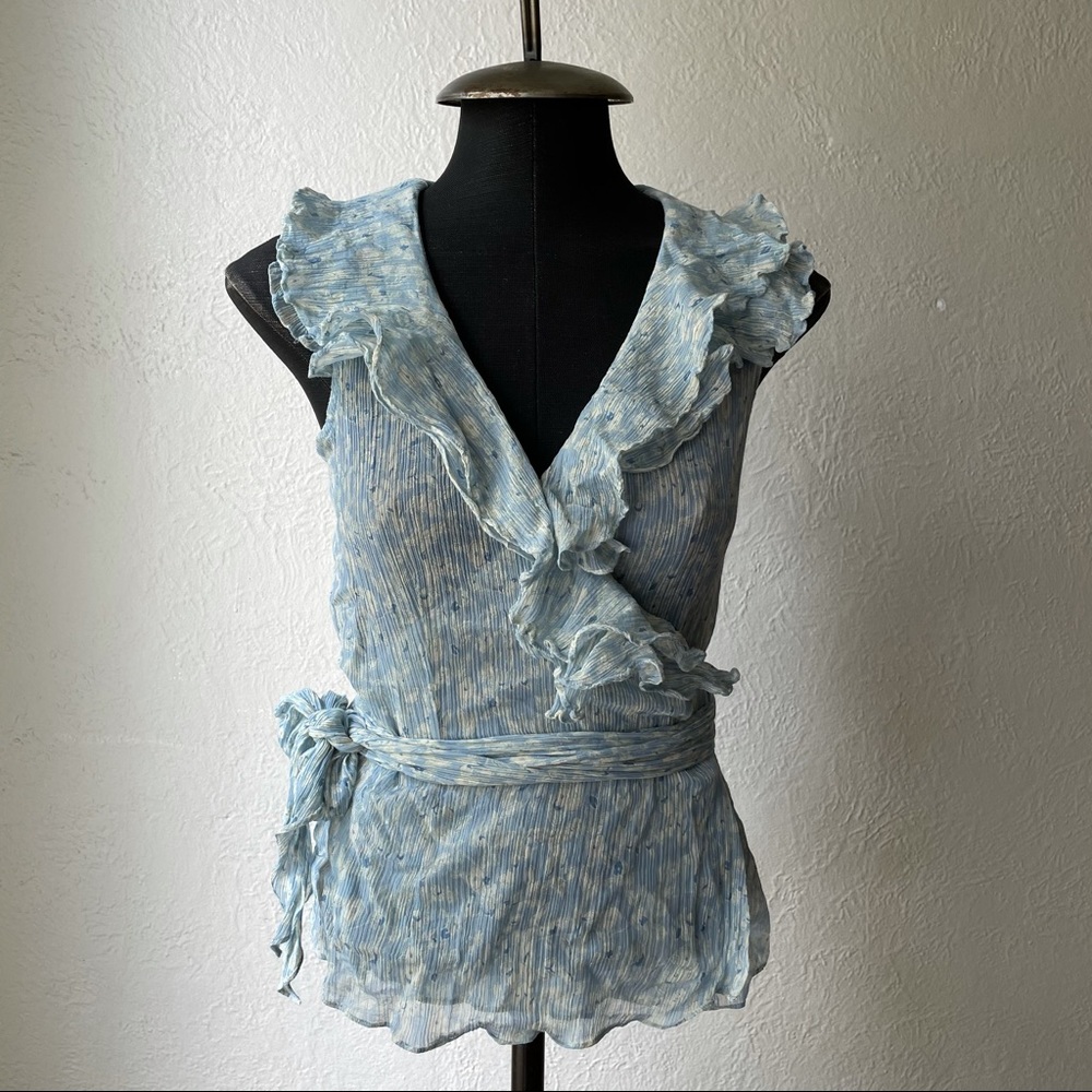 Lauren Ralph Lauren blue floral wrap top size M